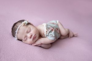 Maartje Maakt Newbornfotografie en zwangerschapsofotografie in Echt
